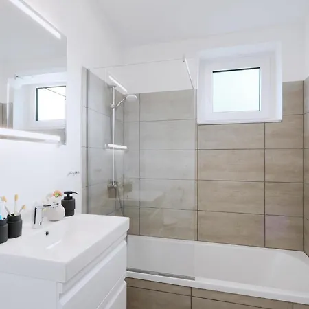 Amazing In Lembruch-duemmer With Wifi Holiday home *